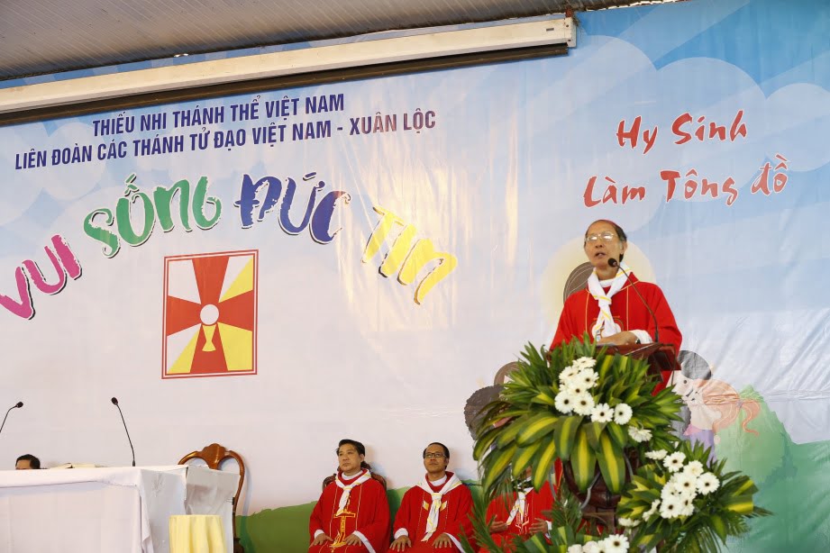XuanLoc HuynhTruong 12 - Họp mặt và mừng bổn mạng Giáo lý viên - GP Xuân Lộc
