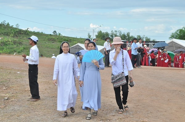 16 - Xuân Lộc Cử Hành " Ngày Giáo Phận" và Thánh Lễ Bế Mạc Năm Thánh Các Thánh Tử Đạo Việt Nam tại Trung Tâm Đức Mẹ Núi Cúi