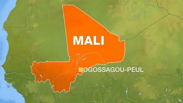 cong giao va tin lanh cung cau nguyen cho cac nan nhan o mali e1553918305301 - Công giáo và Tin lành cùng cầu nguyện cho các nạn nhân ở Mali