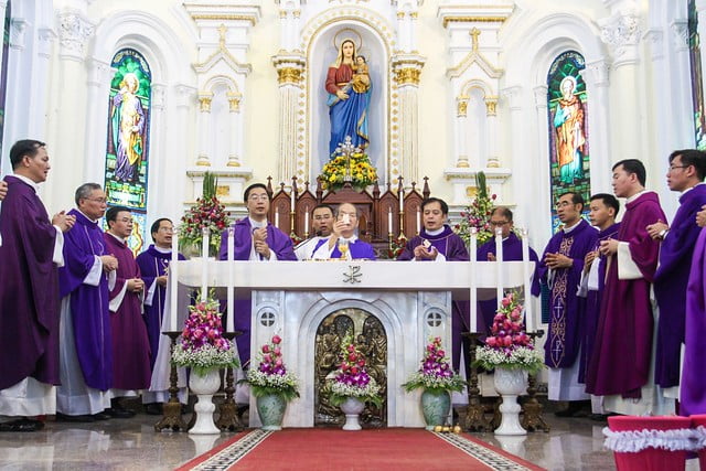 16060 ha thao1 - Thánh lễ giỗ 12 năm năm Đức Ông Giuse Đích Nguyễn Ngọc Oánh: Vị tông đồ nhiệt thành của Chúa