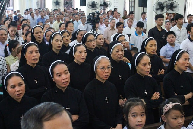 16060 ha thao9 - Thánh lễ giỗ 12 năm năm Đức Ông Giuse Đích Nguyễn Ngọc Oánh: Vị tông đồ nhiệt thành của Chúa