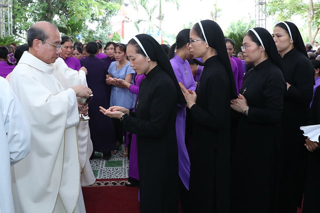 16080 nam thanh 17 - Dòng Mến Thánh Giá Hà Nội khai mạc Năm Thánh mừng 350 năm hồng ân