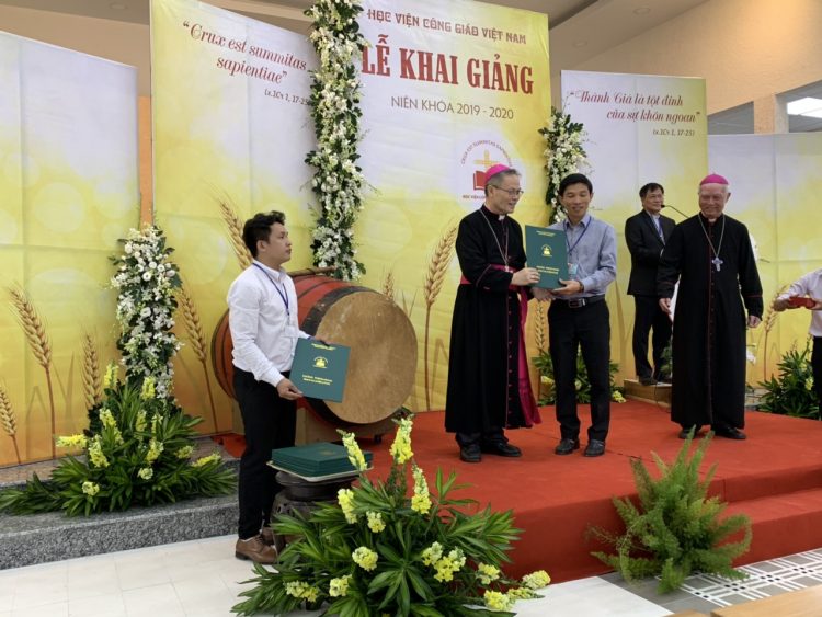 15092019 140209 750x563 - Học viện Công giáo Việt Nam: Khai giảng Niên khóa 2019-2020