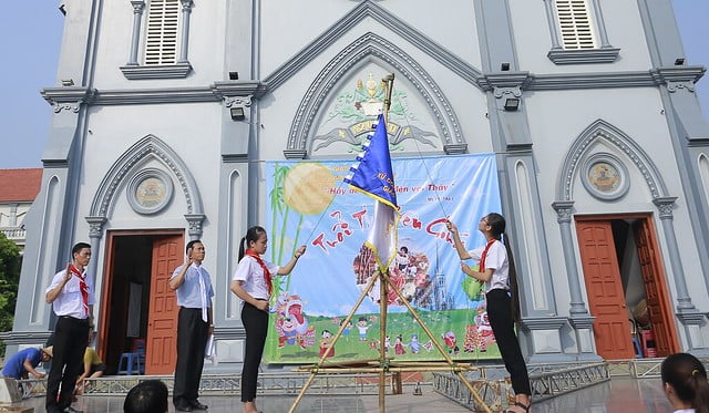 16316 trung thu 2 - Thiếu nhi giáo xứ Lảnh Trì: Ngày hội “Tuổi thơ bên Chúa”