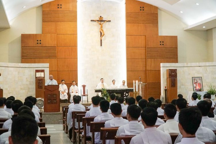 16469 quan thay 7 1 750x500 - ĐCV Thánh Giuse Hà Nội: Lớp thần I mừng lễ bổn mạng Thánh Giáo Hoàng Gioan XXIII