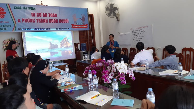 tap huan chong buon nguoi - Tập huấn chống buôn người